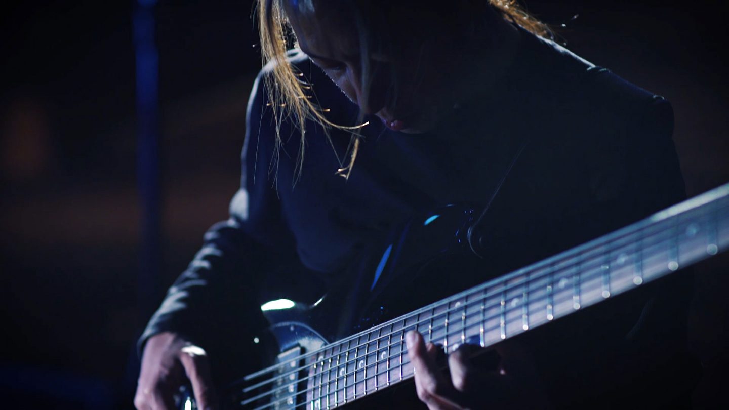 Bass Strings Flat vs. Round Ernie Ball Blog