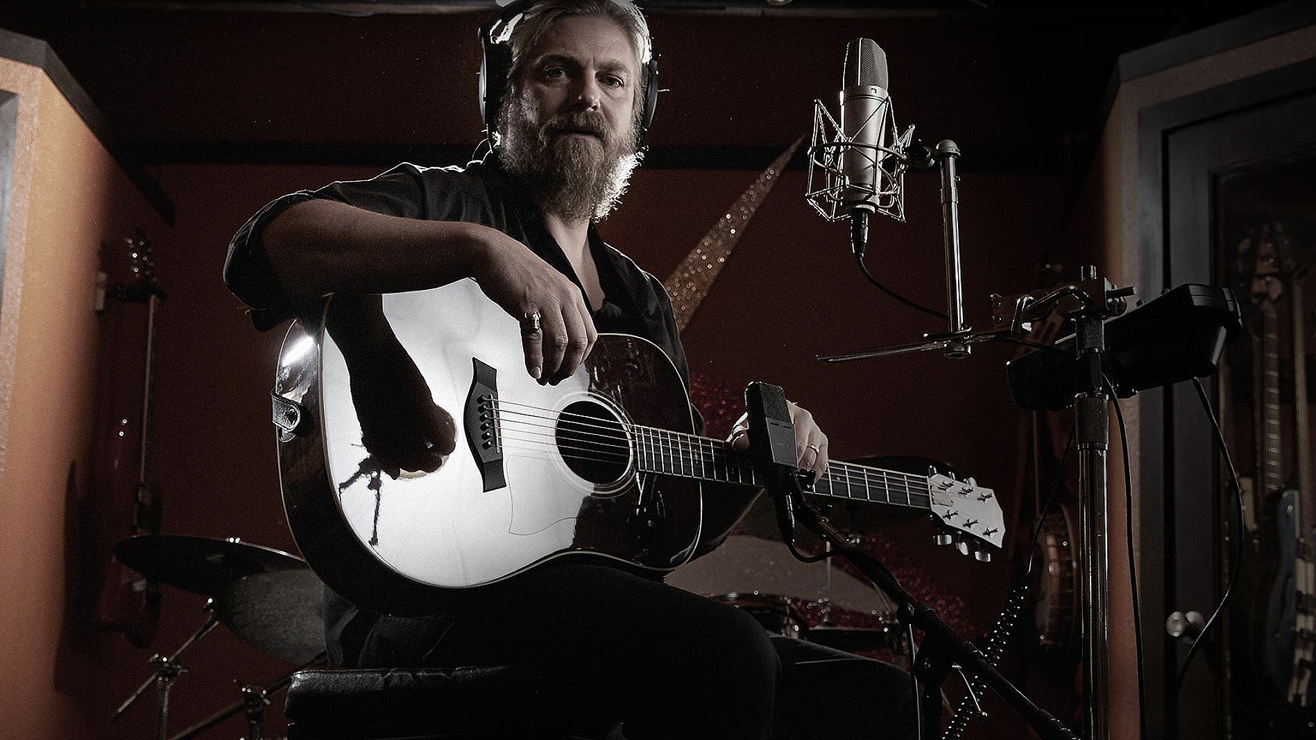 THE WHITE BUFFALO RELEASES EPISODE 2 OF 'WHERE THE BUFFALO ROAMS' PODCAST  W/ SHOOTER JENNINGS